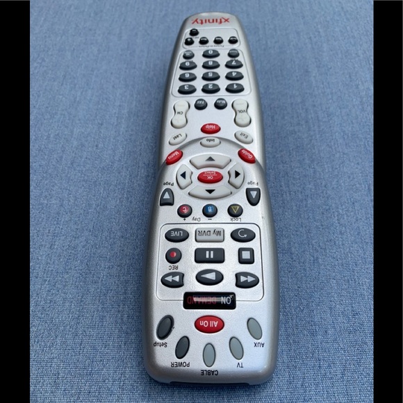 3 DEVICE UNIVERSAL XFINITY REMOTE CONTROL RNG DCX - Picture 4 of 8